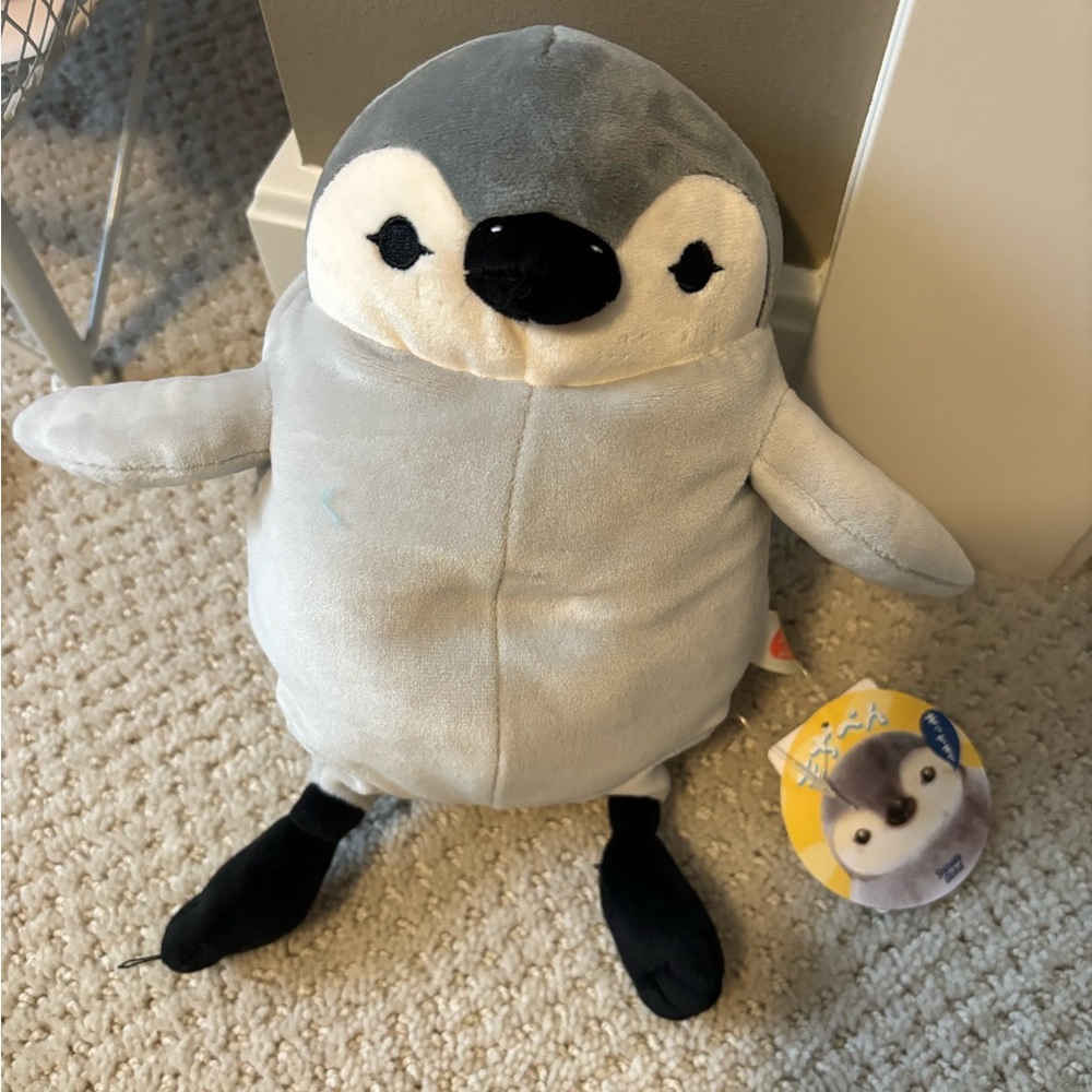 Shinada global small penguin Bnwt
